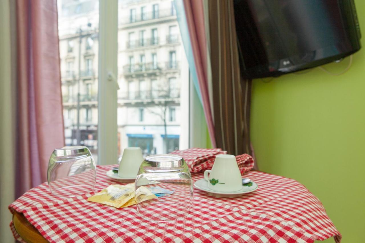 Club246 Paris Saint Martin Bed & Breakfast エクステリア 写真